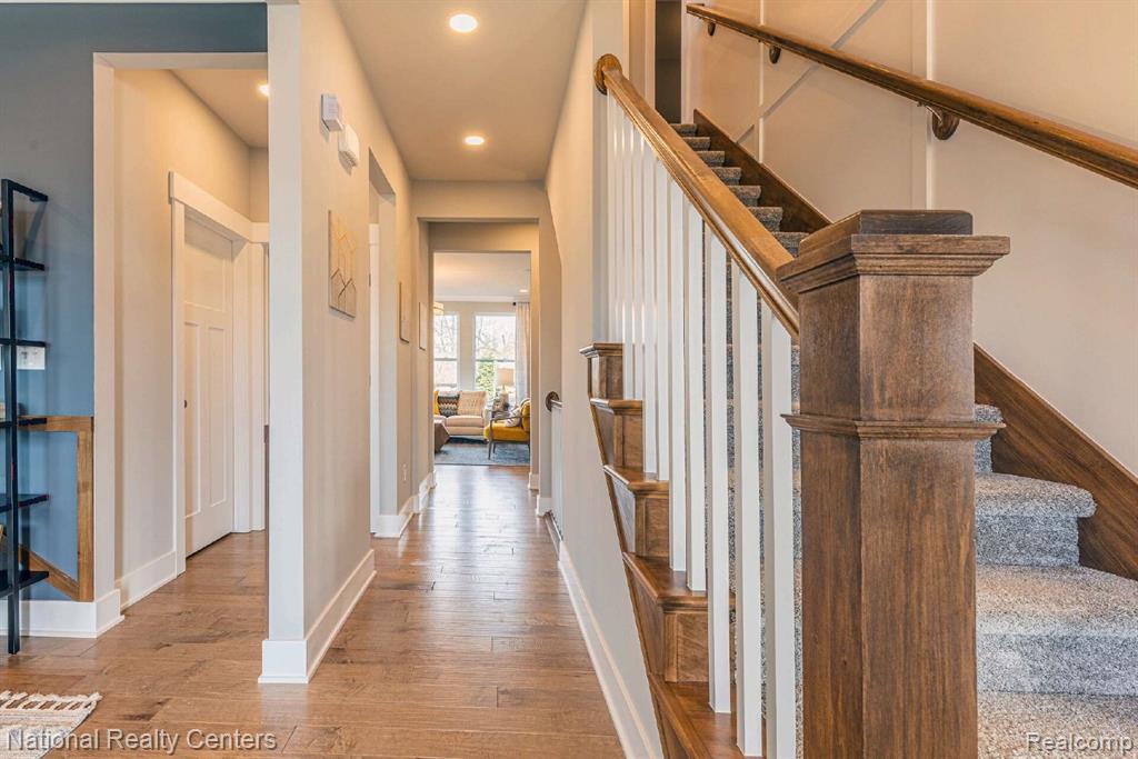 6978 Colony Drive, West Bloomfield, MI 48323 — Photo 2