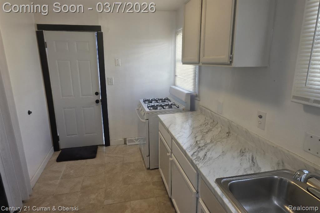 9331 Marlowe Street, Detroit, MI 48228 — Photo 4