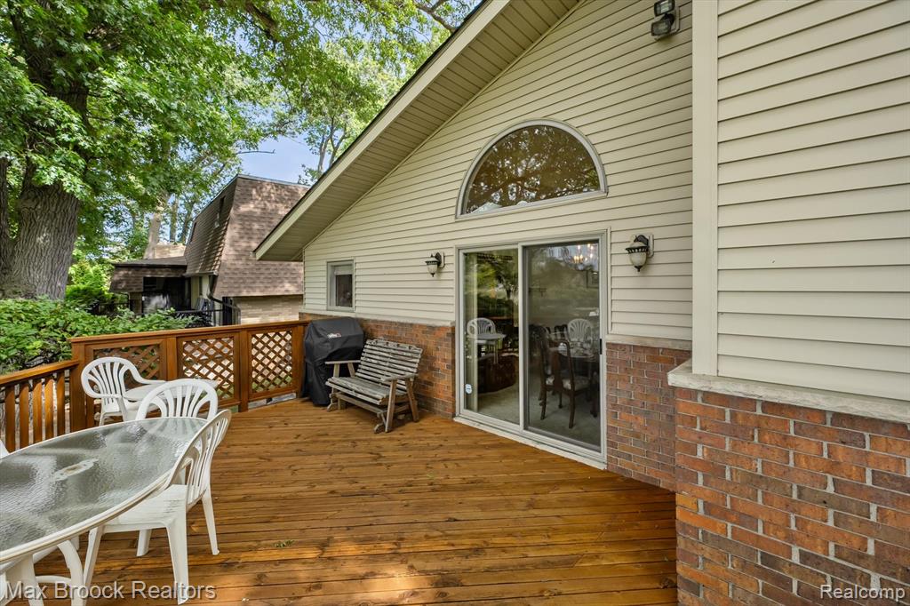 6026 Venice Drive, Commerce Twp, MI 48382 — Photo 34