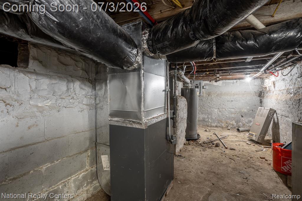8104 Jackson Avenue, Warren, MI 48089 — Photo 29