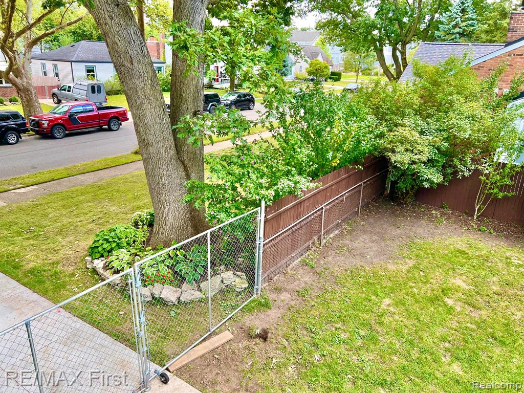 559 Gardendale Street, Ferndale, MI 48220 — Photo 45
