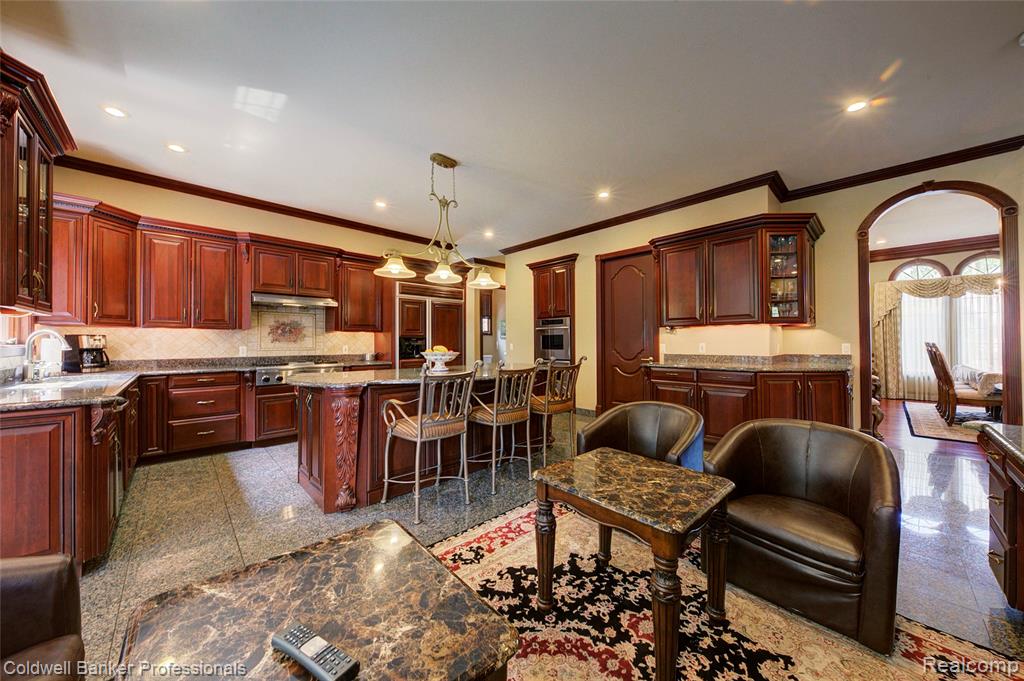4546 Forest Edge Lane, West Bloomfield, MI 48323 — Photo 30