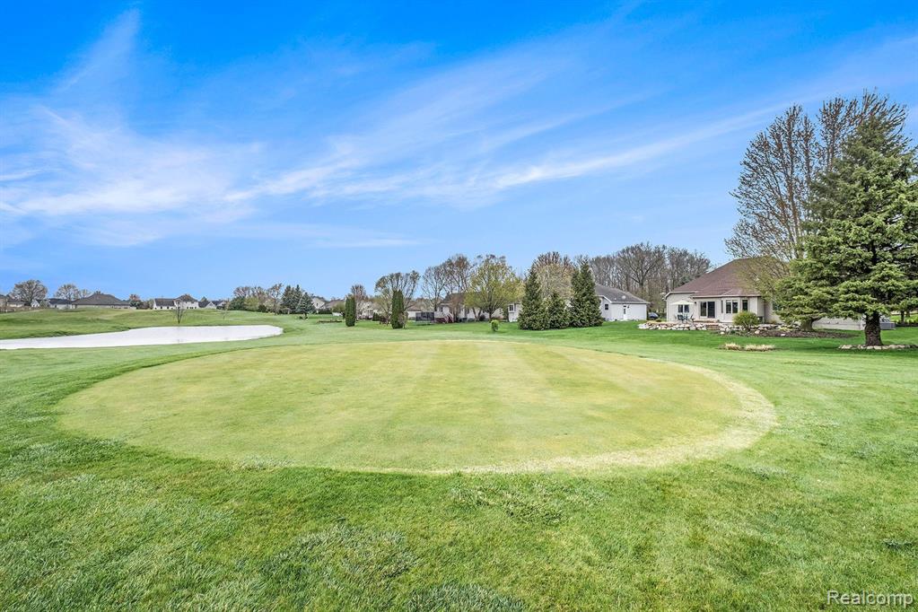 9128 WOODRIDGE Drive, Davison, MI 48423 — Photo 37