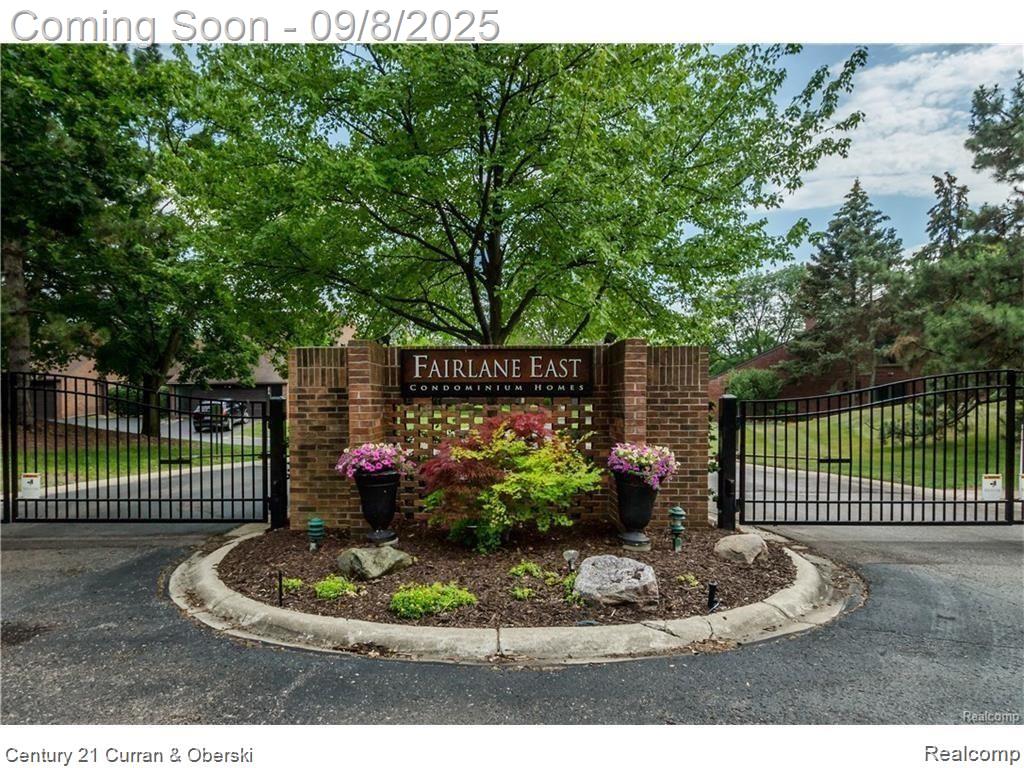 1 Colony Lane, Dearborn, MI 48120 — front exterior