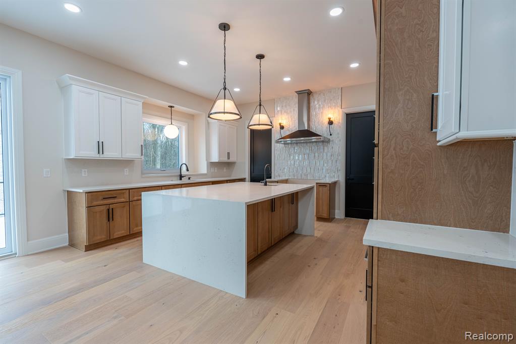 9033 DEERWOOD Road, Clarkston, MI 48348 — Photo 12
