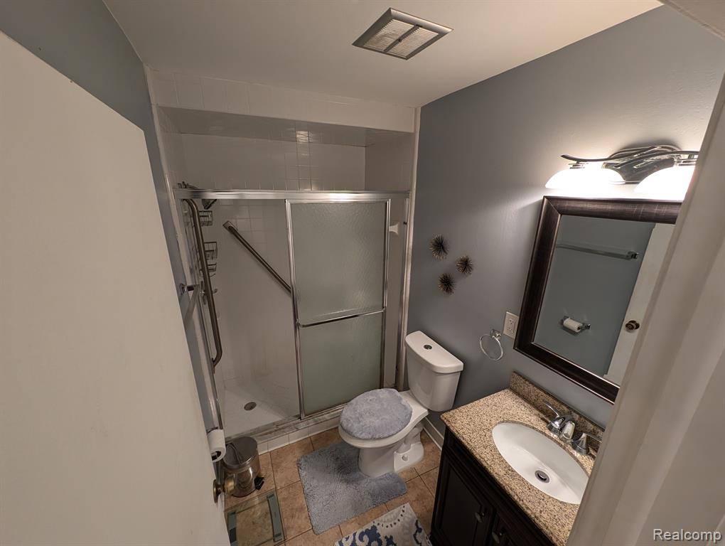 26752 SUMMERDALE Drive, Southfield, MI 48033 — Photo 20