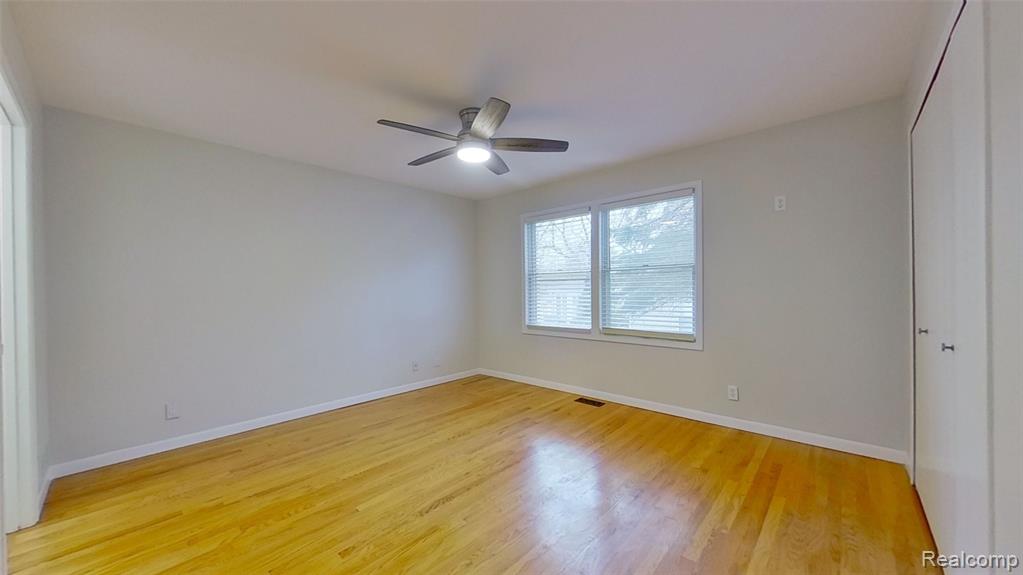 715 Lakeside Drive, Waterford, MI 48328 — Photo 38