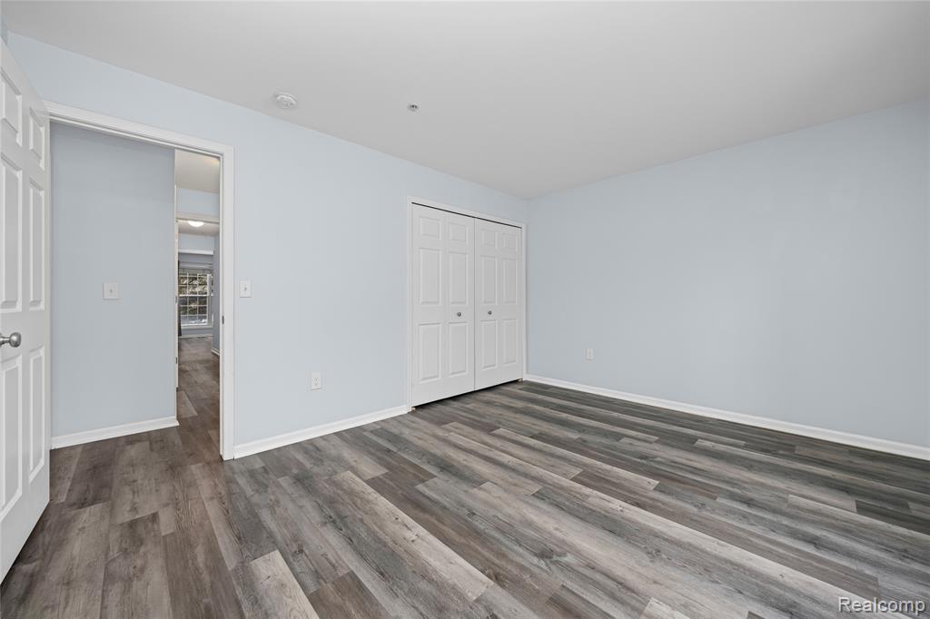 28139 Carlton Way Drive, Novi, MI 48377 — Photo 26