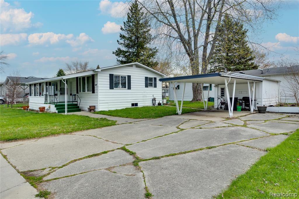 3333 Ravenswood, Marysville, MI 48040 — Photo 3