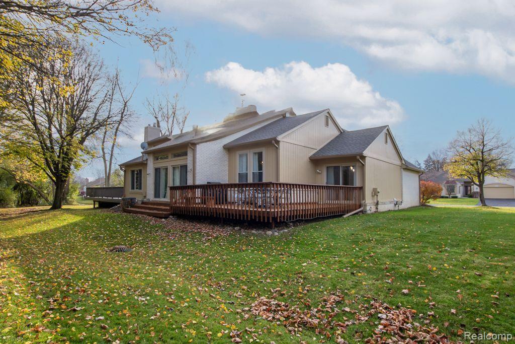 7403 SHERWOOD CREEK, West Bloomfield, MI — Photo 2