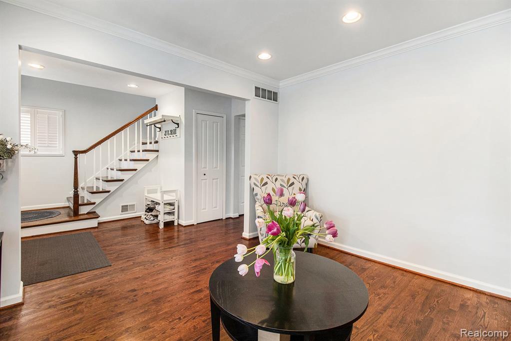 606 Hilldale Drive, Royal Oak, MI 48067 — Photo 7