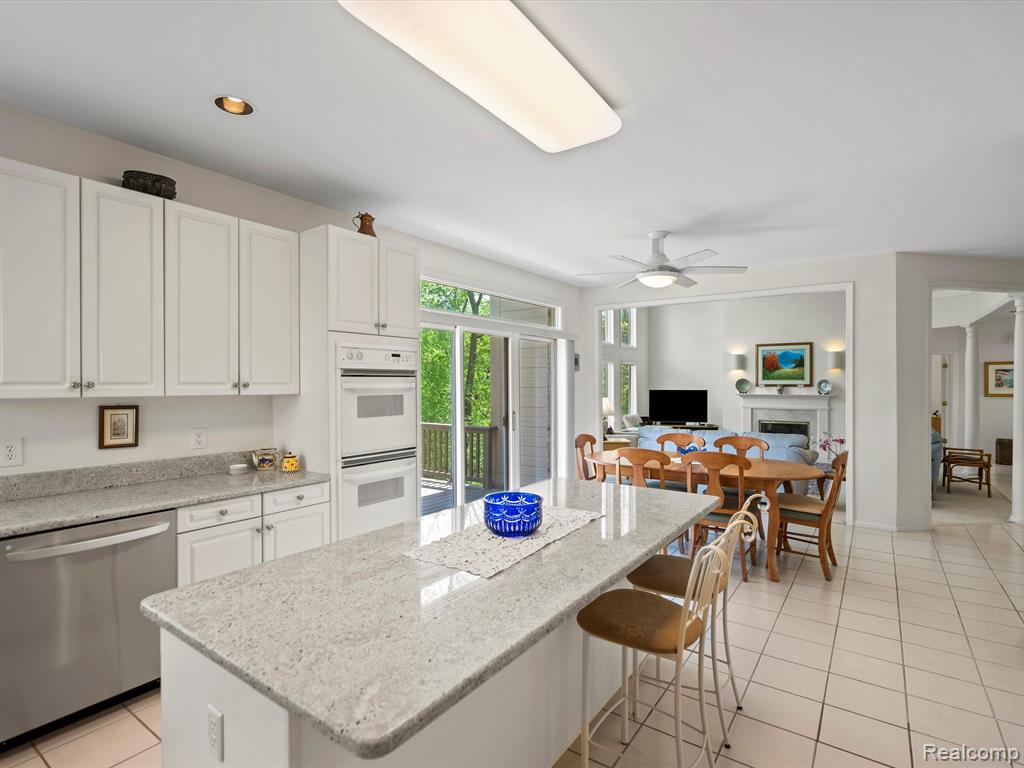 6671 CHELSEA, West Bloomfield, MI — Photo 10