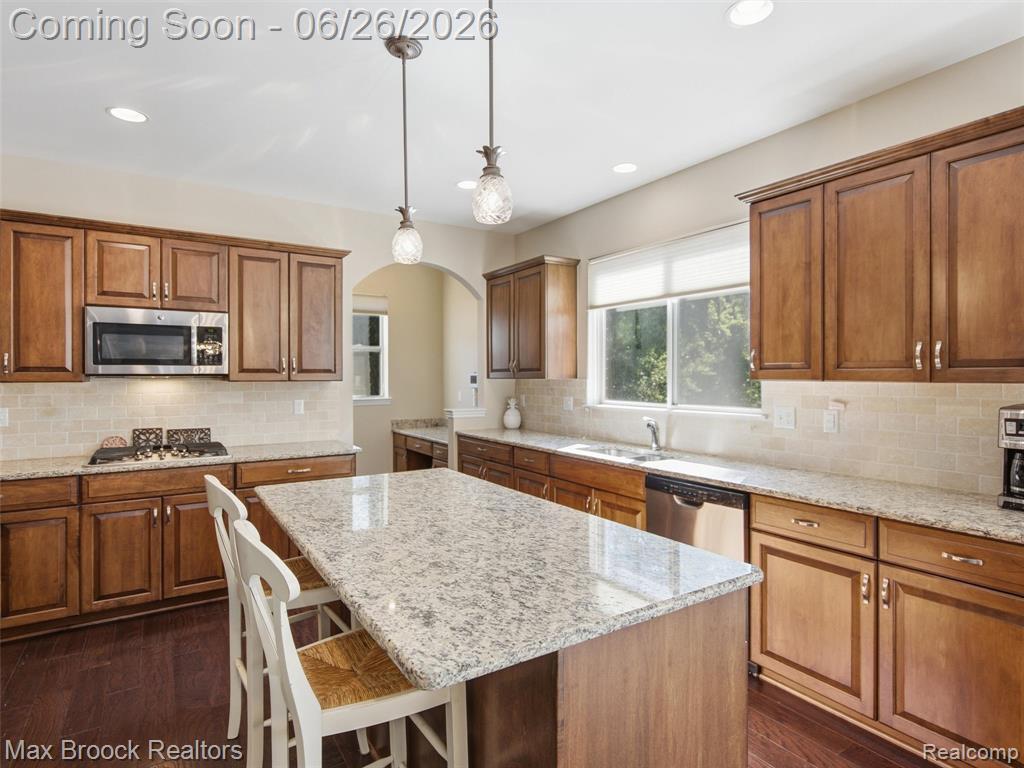 583 Birchcrest Court, Oakland, MI — Photo 16