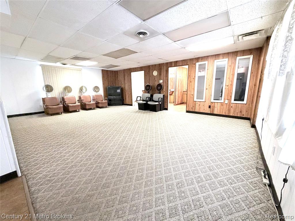 4126 W Fenton Road, Flint, MI 48507 — Photo 2