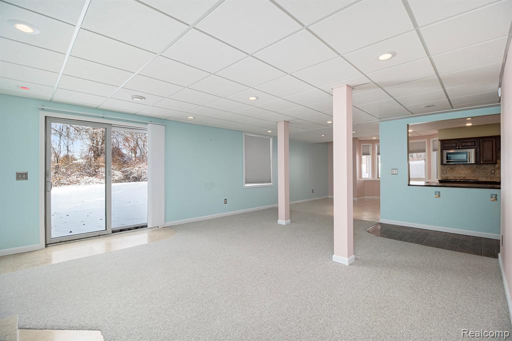 2298 Meadow Court, Leonard, MI 48367 — Photo 32