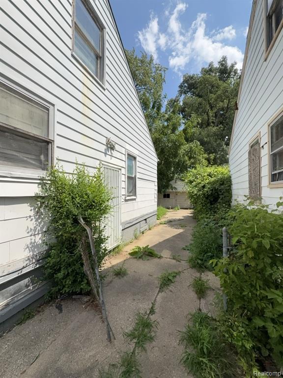 18988 Dale Street - Photo 4