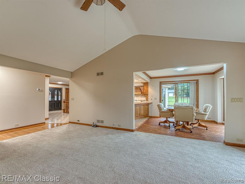 9415 N TERRITORIAL Road, Plymouth, MI 48170 — Photo 17