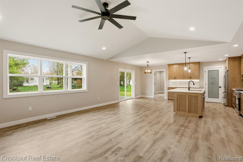 12095 Country Run Drive, Birch Run, MI 48415 — Photo 15