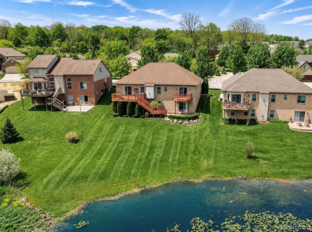 4438 Thornhill Drive, Auburn Hills, MI 48326 — Photo 37