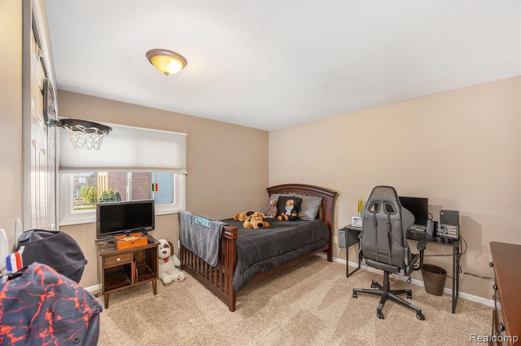 55670 PARKVIEW Drive, Shelby Twp, MI 48316 — Photo 26