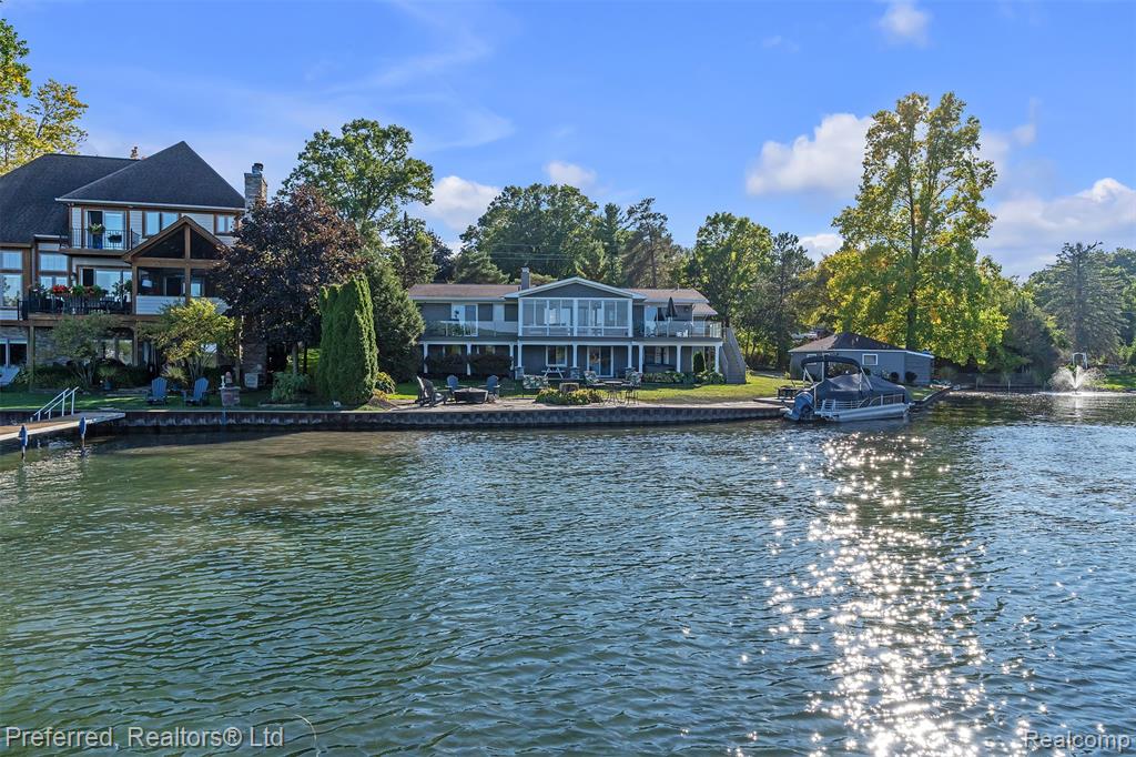 7660 Maceday Lake Road, Waterford, MI 48329 — Photo 97