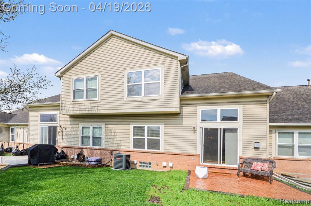 5519 Elmhurst Drive, Trenton, MI 48183 — Photo 15