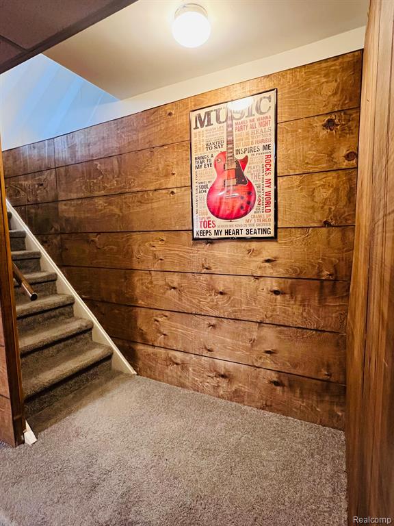 1815 BRENTWOOD Drive, Troy, MI 48098 — Photo 24