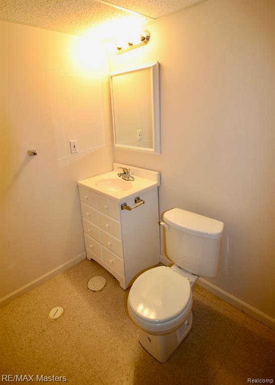 14071 Watersway, Gibraltar, MI — Photo 26