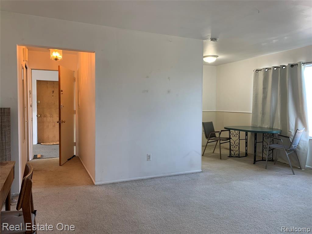 4810 Briarwood Avenue, Royal Oak, MI 48073 — Photo 13