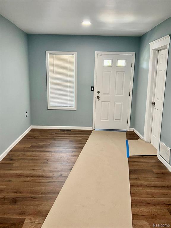 13826 Gallagher Street, Hamtramck, MI 48212 — Photo 3