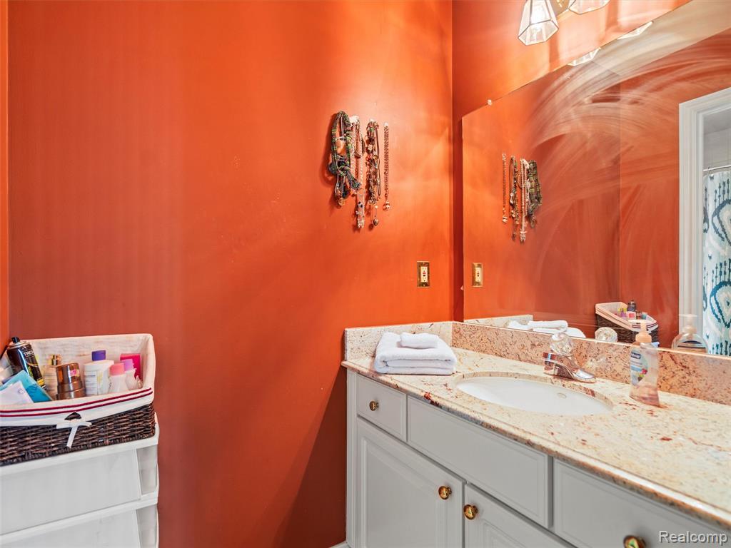 5657 Greenhill Drive, Troy, MI 48098 — Photo 39