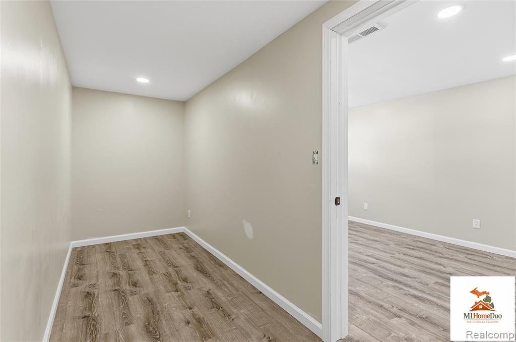 713 S Mill Street, Clio, MI 48420 — Photo 25