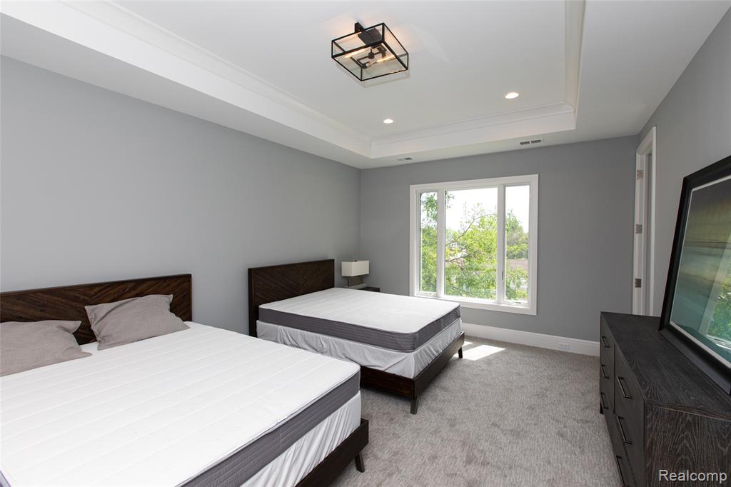 556 Barrington Court, Bloomfield Hills, MI 48304 — Photo 14