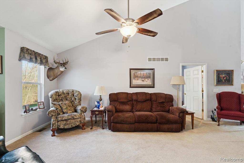 5563 PINEHURST Drive, 191, Trenton, MI 48183 — Photo 11