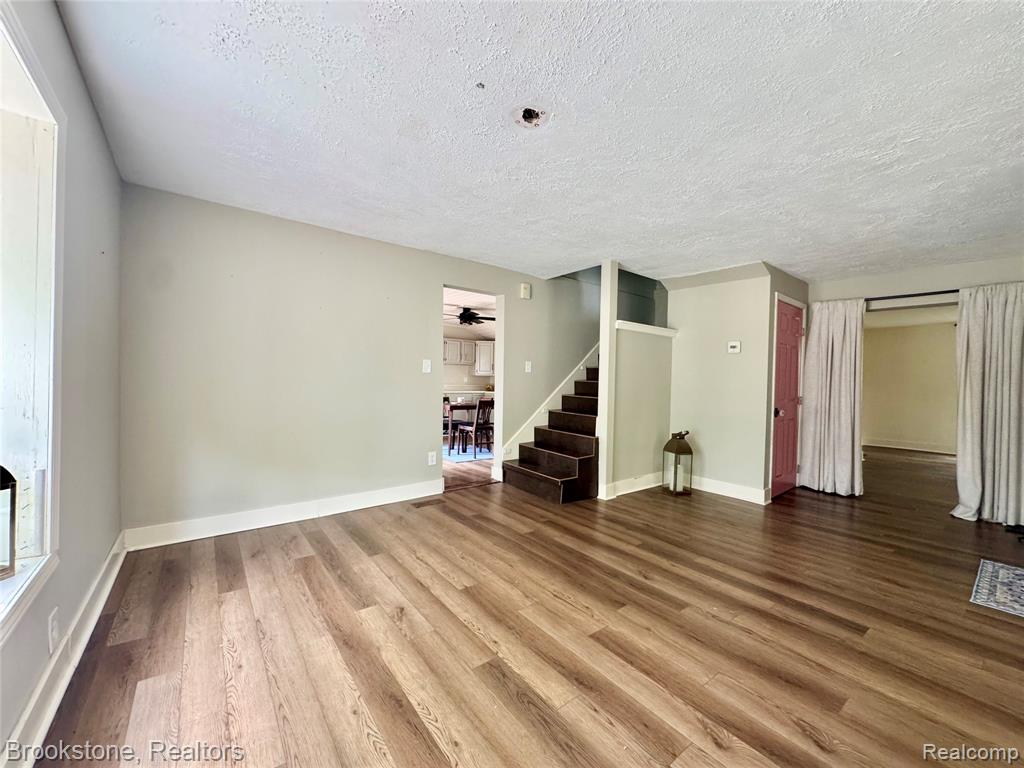 207 N Church, Ortonville, MI 48462 — Photo 14