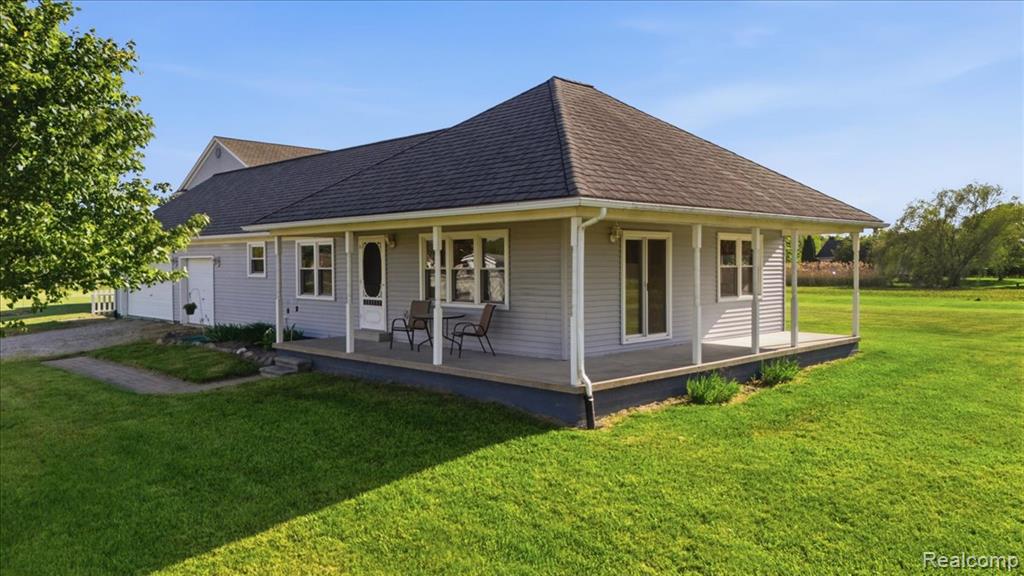 7868 Big Hand Road, Columbus, MI — Photo 9