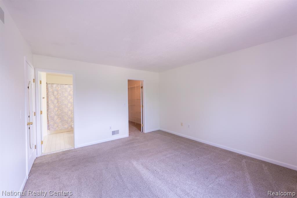 40772 WORTHINGTON Road, Canton, MI 48188 — Photo 15
