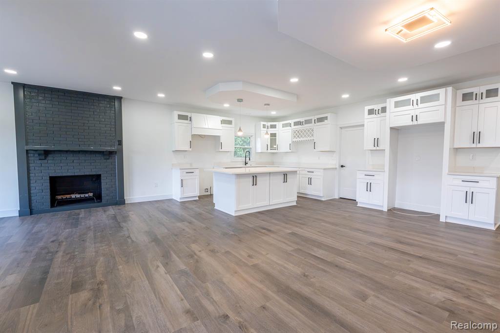 822 DAHLIA Lane, Rochester Hills, MI 48307 — Photo 13