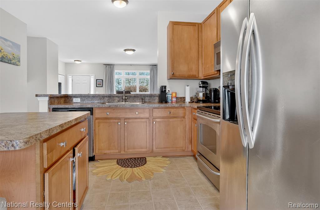 188 Center Boulevard, Wixom, MI 48393 — Photo 23