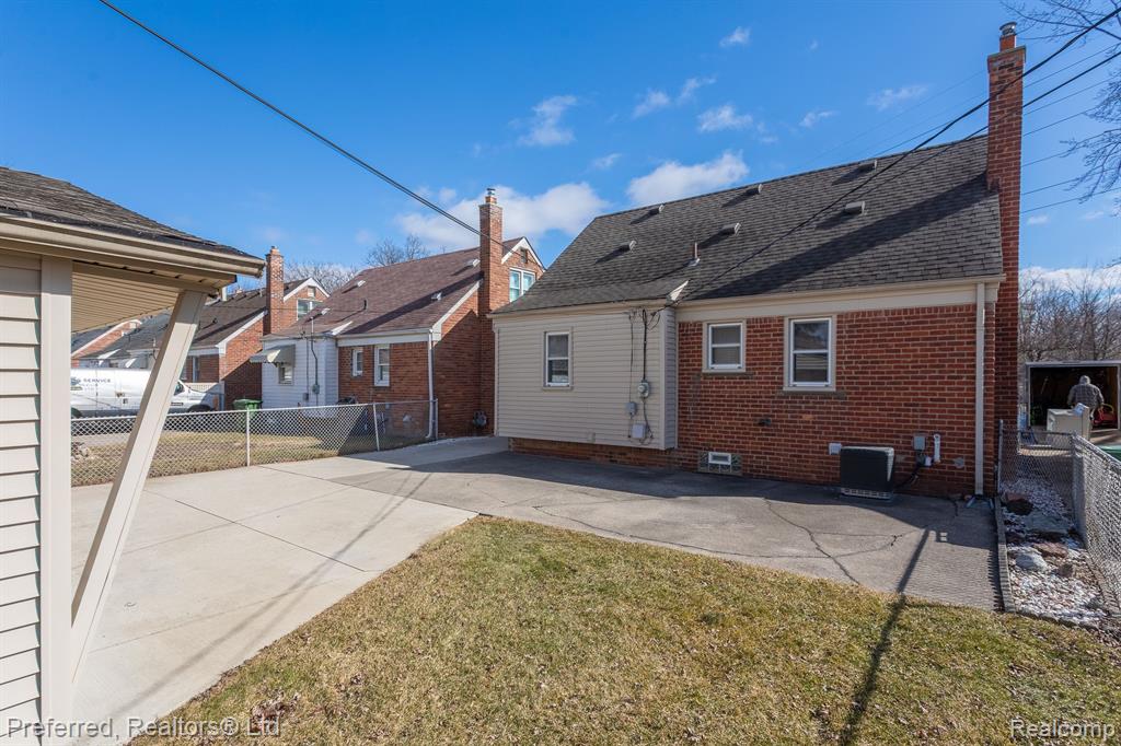9980 HUBERT Avenue, Allen Park, MI 48101 — Photo 26
