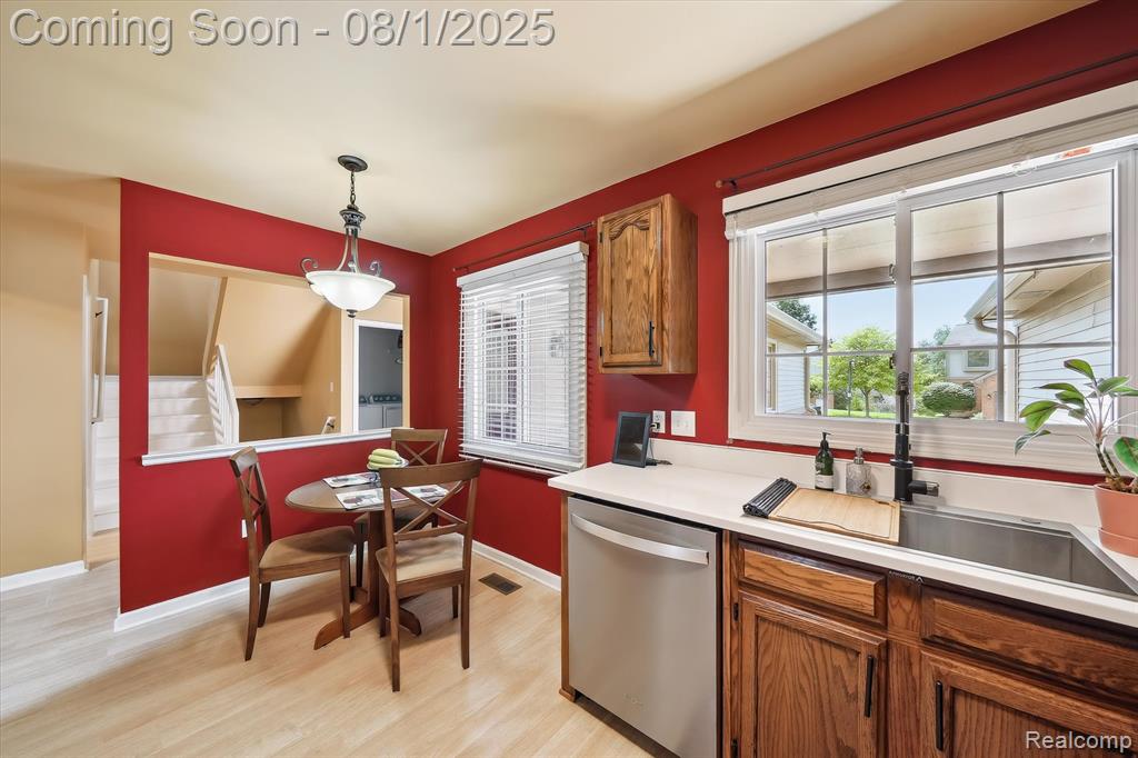 999 Hickory Drive, Brighton, MI 48116 — Photo 15