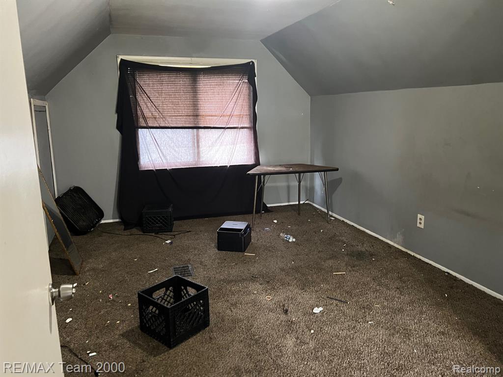 8505 Heyden Street, Detroit, MI 48228 — Photo 12