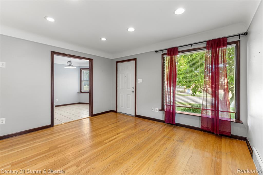 9299 Becker Avenue, Allen Park, MI 48101 — Photo 4