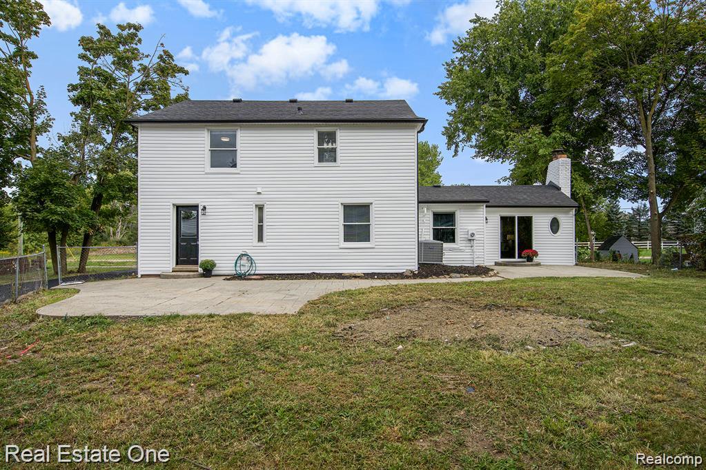 51275 7 Mile Road, Northville, MI 48167 — Photo 27