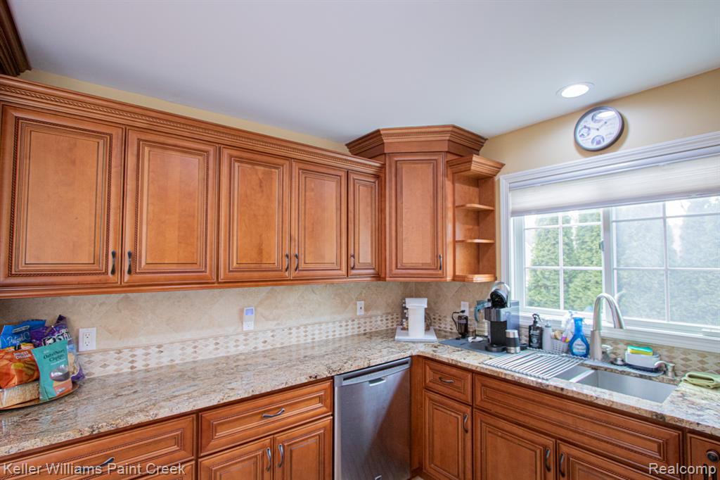 4831 Homestead Drive, Sterling Heights, MI 48314 — Photo 13