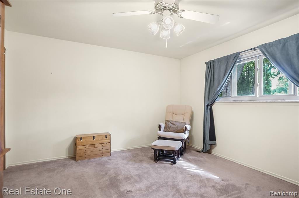 5566 Larkins Drive, Troy, MI 48085 — Photo 21