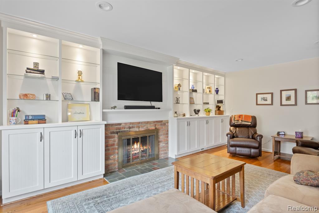 815 GREAT OAKS Drive, Bloomfield Hills, MI 48304 — Photo 13