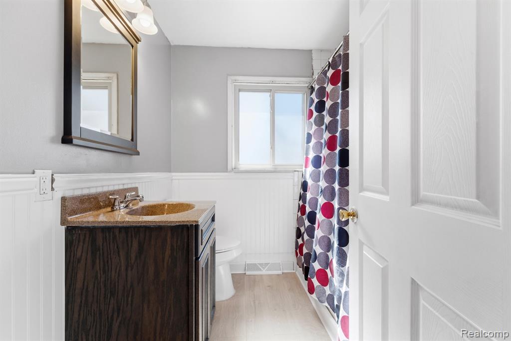 45208 Paris Drive, Belleville, MI 48111 — Photo 15
