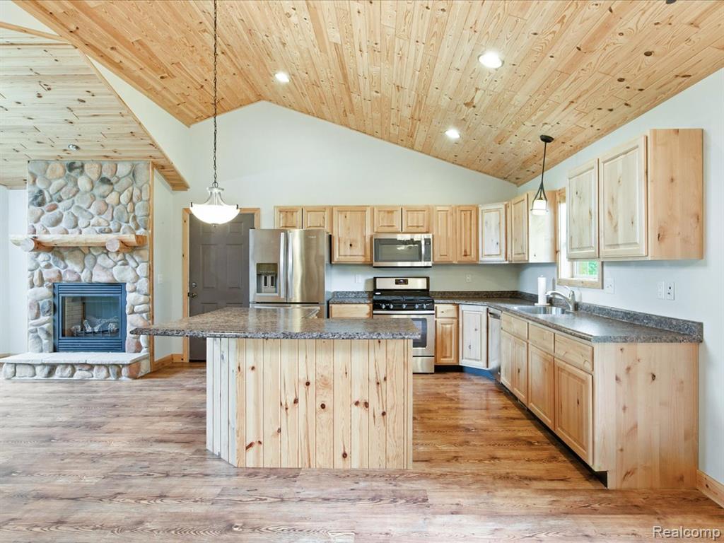 4300 Carrigan Road, Fort Gratiot, MI 48059 — Photo 14