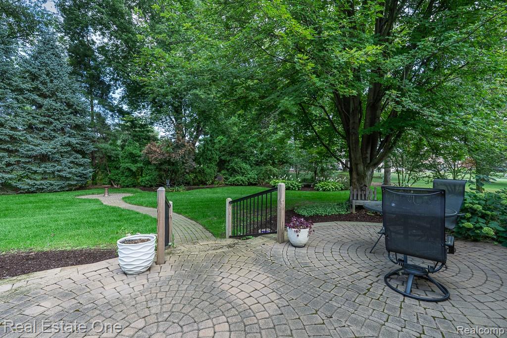 46974 Kramer Drive, Shelby Twp, MI 48315 — Photo 3